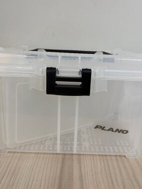 Plano Clear Plastic Storage Box with Black Latch ( 3 divisions)